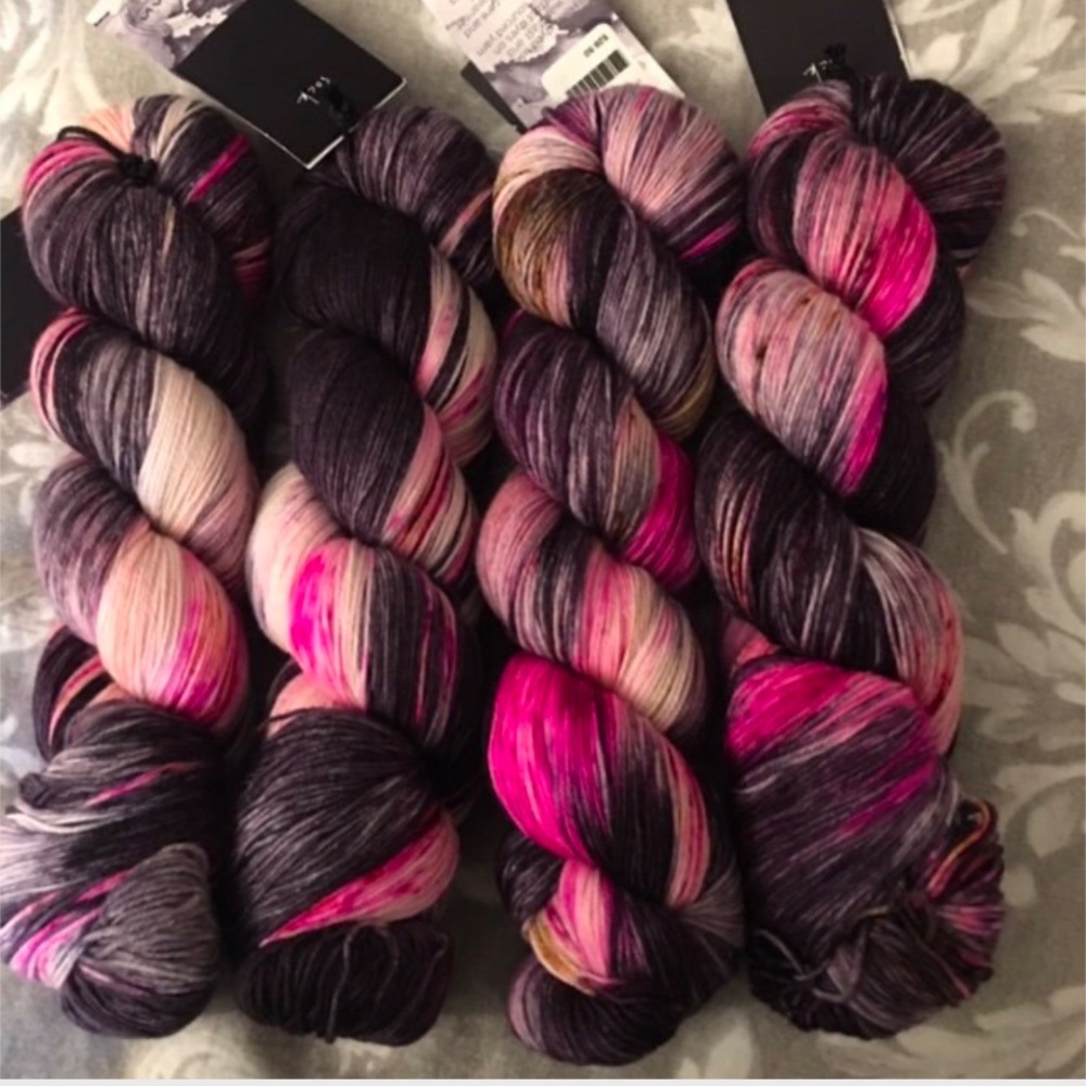 NEW OLANN CHIMERA Pink Orange Sock Superwash Merino Yarn 425m (4 skeins)